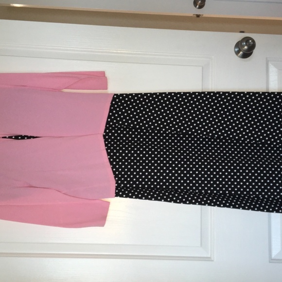 Women’s Dress - Picture 2 of 6